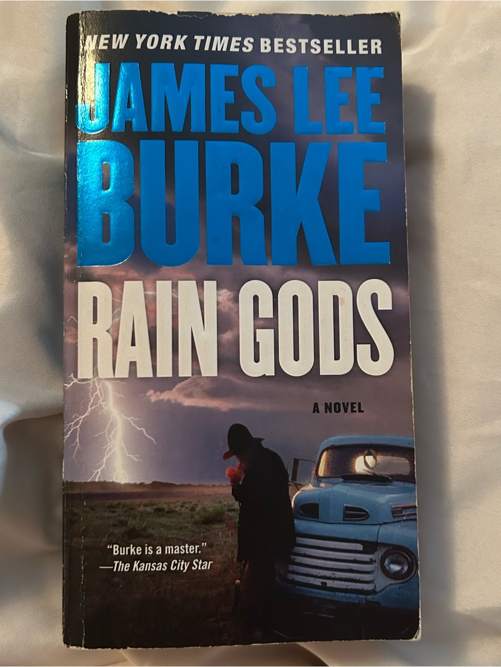 “Rain Gods” James Lee Burke - Paperback
